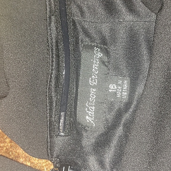 Addison evenings formal dress - Picture 3 of 9